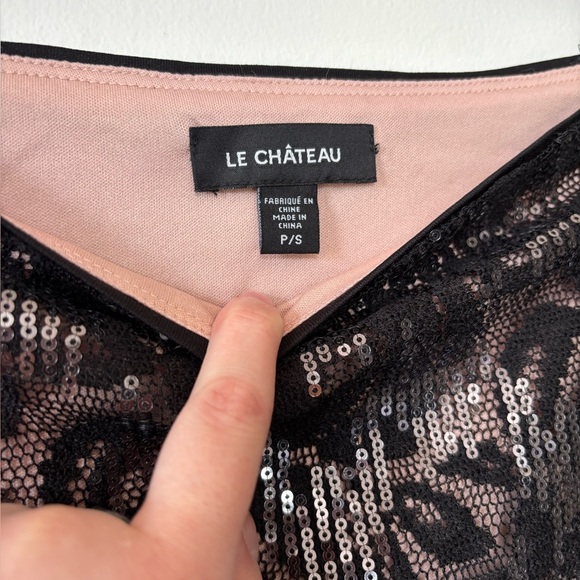 🎉4/30$🎉 Le Chateau Black Off-the-Shoulder Mini Dress✨ - Picture 4 of 6